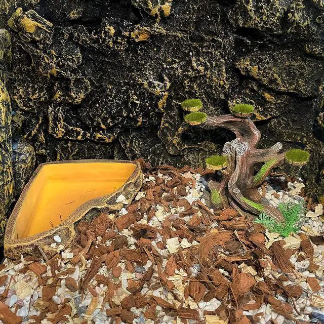 Alt view image 3 of 7 - relaqcc Reptile Decor Aquarium Decorations Artificial Moss Resin Fish Tank Rocks Simulation Hollow Tree Leopard Gecko Trunk Accessories Aquarium View(Small)