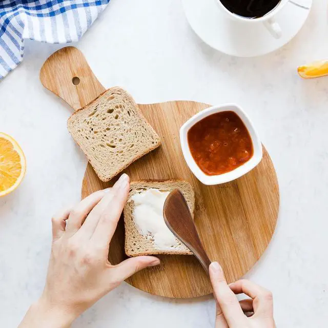 Alt view image 6 of 7 - Hariendny 4Pcs Wooden Butter Knife 6 Inch Jelly Cheese Spreaders Sandwich Spreaders Condiment Knive Wooden Mini Spatulas for Kitchen