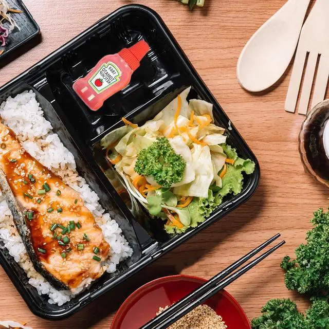 Alt view image 5 of 7 - 4 Pieces Mini Ketchup Bottle for Bento Box Accessories, 1 oz Condiment Squeeze Bottles Empty Plastic Salad Dressing Container Tomato Ketchup Condiments Squirt Squeezable Jar for Sauces Syrup