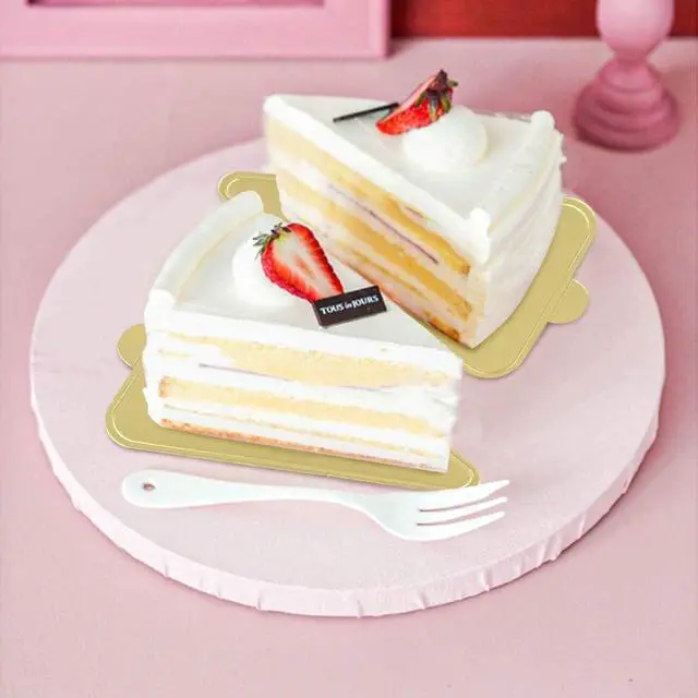 Alt view image 6 of 7 - HANSGO Triangle Cake Bases, 100PCS Mini Cake Board Mousse Cake Cardboards Dessert Display Trays Golden Pastry Plates