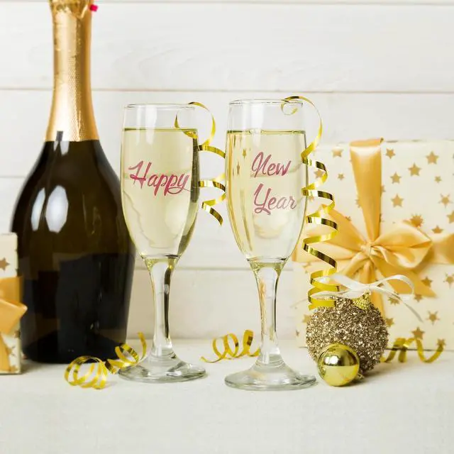 Alt view image 3 of 7 - GAINWELL Metallic Wine Glass Markers 8Pcs, Non-Toxic, Food-Safe, Dishwasher-Safe, Wine Glass Marker Pens for Ceramic Plates, Parties & Weddings