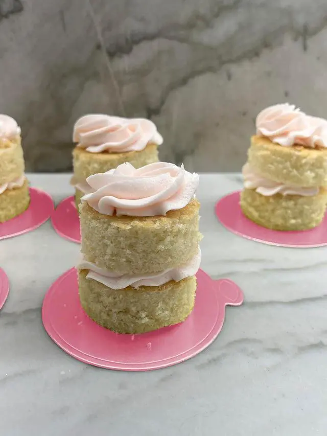 Alt view image 6 of 7 - YYaaloa 50pcs 3.15 Inch Mini Cake Boards Round Pink Mini Dessert Plates Mousse Cupcake Trays Base Paper Plates Circle Dessert Board