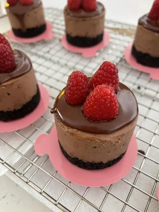 Alt view image 7 of 7 - YYaaloa 50pcs 3.15 Inch Mini Cake Boards Round Pink Mini Dessert Plates Mousse Cupcake Trays Base Paper Plates Circle Dessert Board