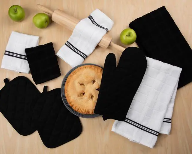 Alt view image 3 of 5 - Mainstays 8-Piece Cotton Kitchen Towel, Dishcloth, Oven Mitt, and Pot Holder Set, Black