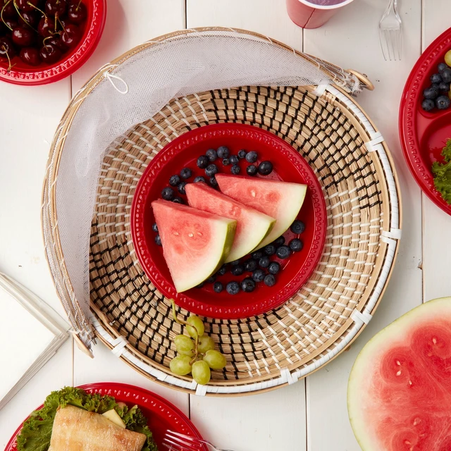Alt view image 5 of 7 - Great Value Disposable Plastic Party Plates, 9in, Red, 50 Count