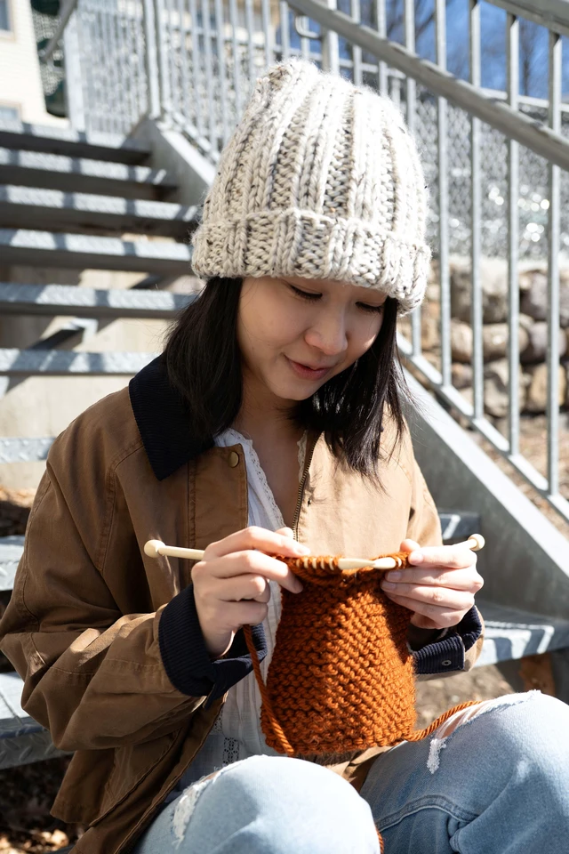 Alt view image 2 of 6 - Lion Brand Hometown Aspen Tweed 135-302 Super Bulky Acrylic Yarn