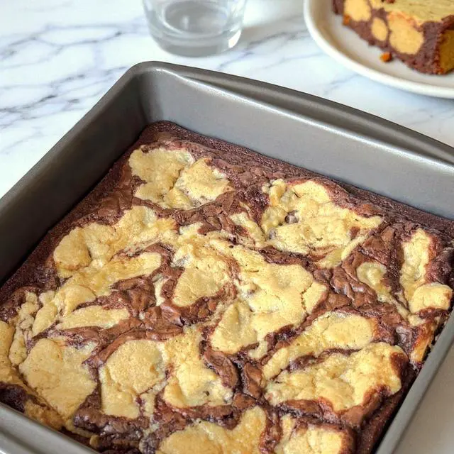 Main image of Mainstays 9Inch NonStick Square Cake Pan, Durable EvenHeating Steel Baking Pan for Brownies, Cheesecake Bars, Cornbread & Layer Cakes