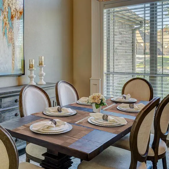 Alt view image 6 of 7 - Aofmee Placemats Set of 4, Heat Resistant Place Mats, Washable Durable PVC Table Mats, Woven Vinyl Plastic Placemats for Dining Table, Non-Slip Stain Resistant Kitchen Table Placemats, Easy to Clean