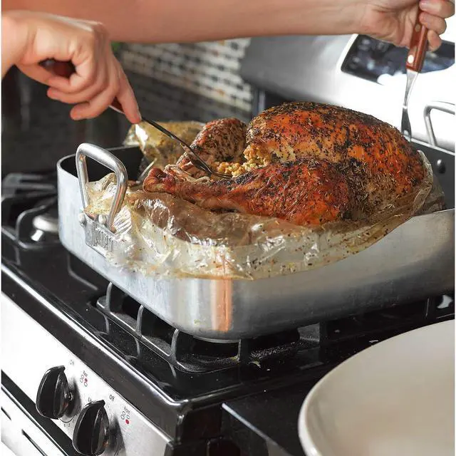 Alt view image 4 of 7 - Reynolds Kitchens Turkey Oven Roasting Bags, Holds Up to 24 lbs, 2ct | Large Disposable Turkey Cooking Bags, Holds Between 8-24 Lbs, Juicy Results, Easy Cleanup, Thanksgiving Roasting, BPA-Free