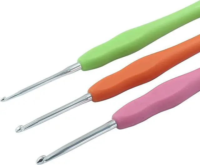 Alt view image 3 of 5 - suiwotin 2mm/2.5mm/3mm Crochet Hook, Aluminum Crochet Hook Set | 3pcs/Set, Rubber Ergonomic Handle, Knitting Needles for Yarn DIY Crafts Projects
