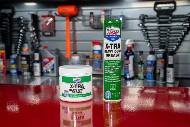 Alt view image 4 of 5 - Lucas Oil 14.5 Ounce 10301 Heavy Duty Grease, 14.5 oz,Green