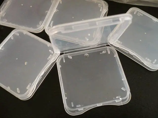 Main image of 10 pcs SD MMC / SDHC PRO DUO Memory Card Plastic Storage Jewel Case (memory card not included)
