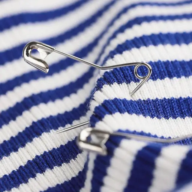 Alt view image 3 of 6 - 100 Pcs Curved Safety Pins for Quilting Basting Pins 38mm/1.5inch | 100 Pack Curved Safety Pins for Quilting Basting Pins 38mm/1.5inch Quilting Safety Pins Stainless Steel Quilting Pins