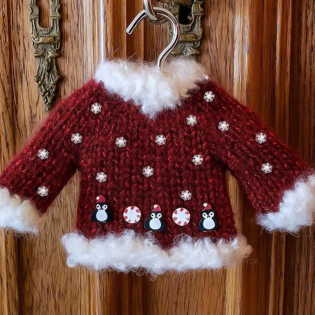 Alt view image 4 of 6 - Knitgrip 150 Pcs Mini Snowflake for Craft 0.35 Inch Small Resin Xmas Embellishment Tiny Snowflake Ornaments Little Craft Pieces for Christmas Winter Party DIY Decor(Clear)