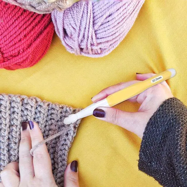 Alt view image 6 of 7 - 20mm Large Size Crochet with Ergonomiv Handle, Long Rubber Handle Crochet Hook, Knitting Giant Crochet Hooks for Chunky Yarn, Scarf, DIY, Wool Products(20mm)