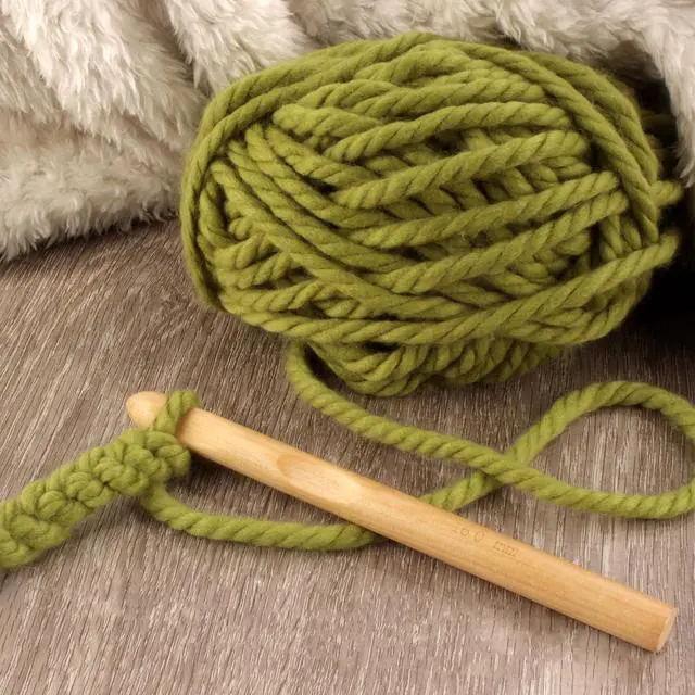 Main image of JubileeYarn Jumbo Birch Crochet Hook - US Q (16mm)