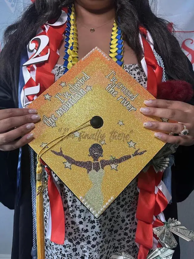 Alt view image 4 of 6 - 2026 Tassel Graduation Gold 9", Elegant Gold 2026 Graduation Tassel with Year Charm Date Drop for Graduations Cap