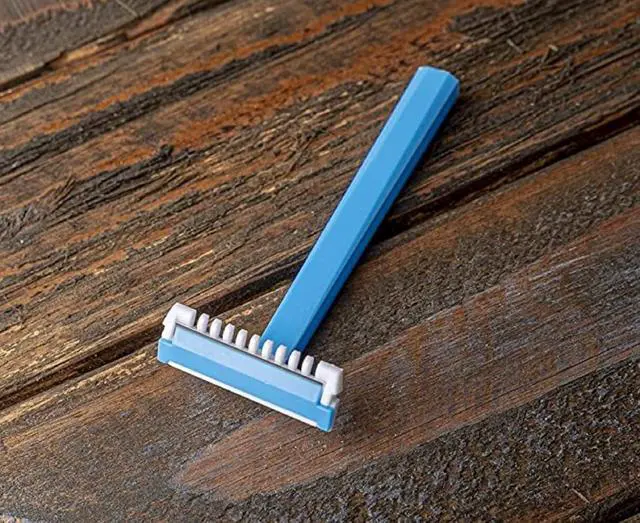 Alt view image 4 of 5 - Disposable Body Razor for Men (10 Pack) - Sensitive Body Razors/Blades (Blue)