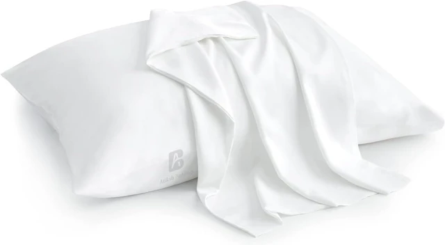 Main image of Pack of 2 13x18 Inch Toddler Travel Pillow Cases 100% Soft Egyptian Cotton, 600 Thread Count with Zipper Closure for Small Travel Pillowcase Cover, White Solid