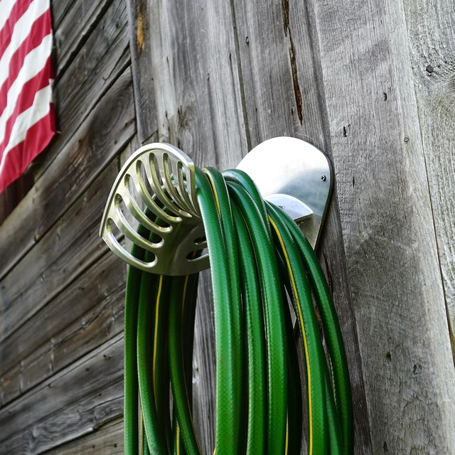 Alt view image 7 of 7 - Outside Hose Reel, 13" x 5.25" x 9.75"