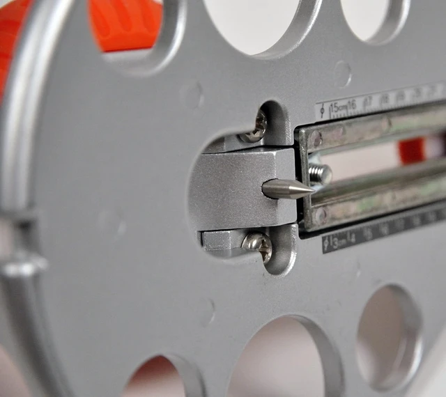 Alt view image 4 of 7 - Heavy-Duty Circle Cutter, 1-3/16 ~ 10-1/4 Dia. (C-3000GP)