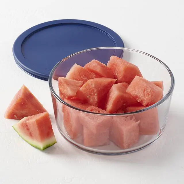 Alt view image 4 of 5 - Anchor Hocking 7-Cup Round Glass Food Storage Container with Lid