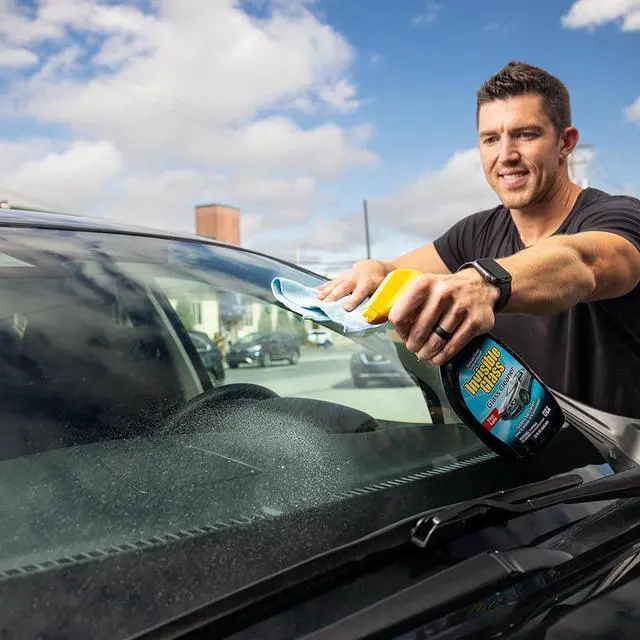 Alt view image 5 of 7 - Invisible Glass 92164 Premium Glass Cleaner Spray Automotive and Home Window Cleaner, Ammonia-Free, Tint-Safe 22 fl oz, Pack of 1