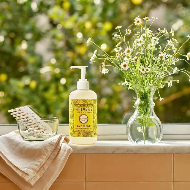 Main image of Mrs. MEYER'S CLEAN DAY Liquid Hand Soap, Dandelion Scent, 12.5 Ounce Bottle