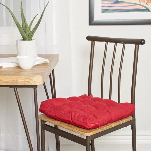 Main image of Mainstays Textured Chair Seat Pad (Chair Cushion), Red Color, 1-Piece, 15.5" x 16"