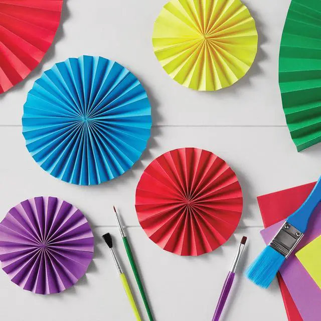 Alt view image 4 of 6 - Pen+Gear Assorted Primary Copy Paper, 8.5" x 11", 24 lb, 100 Sheets