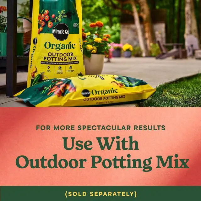 Alt view image 3 of 5 - Miracle-Gro Shake 'n Feed Plant Food for Tomato, Fruit and Vegetable, 4.5 lbs.