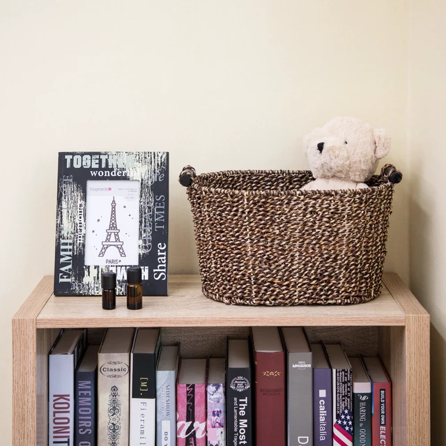 Alt view image 5 of 6 - Mainstays Brown Oval 2-Hue Seagrass Storage Basket with Wooden Side Handles, 8.31 in x 10 in x 14.31 in