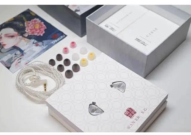 Alt view image 6 of 7 - WAN ER 10mm Dynamic Driver in-Ear Headphone with Microphone (with mic, White)
