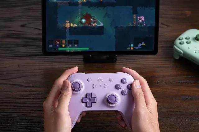 Alt view image 11 of 14 - 8BitDo Ultimate 2C Wireless Controller for Windows PC and Android, with 1000 Hz Polling Rate, Hall Effect Joysticks and Triggers, and Remappable L4/R4 Bumpers (Green)