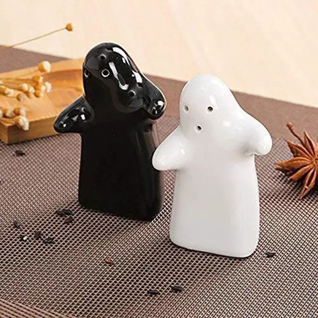 Alt view image 2 of 2 - Salt and Pepper Shakers Cute Decorative Novelty Hugging Shakers Couple Set Black and White Modern and Vintage Hug Design Easy to Refill and Dispenser Shaker Set