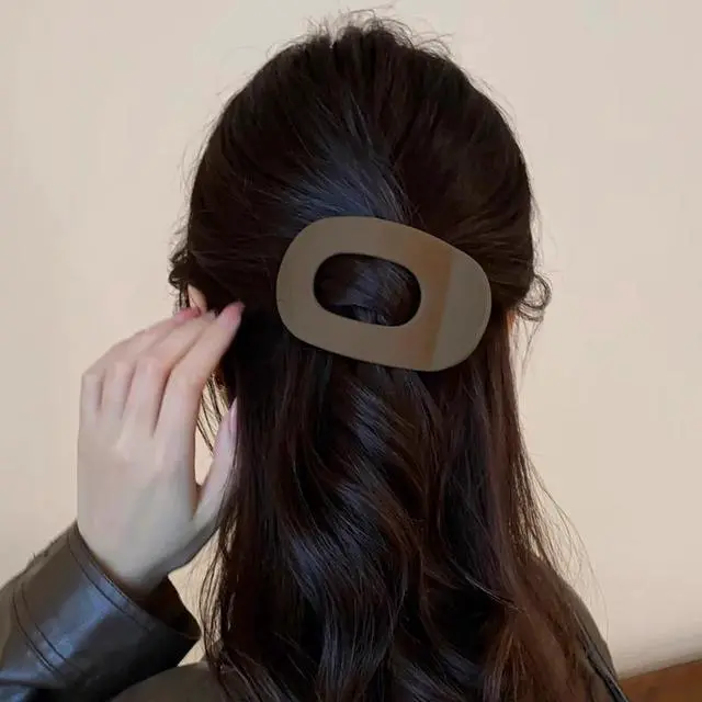 Alt view image 3 of 7 - GenericBrd 4-Pack Duckbill Hair Clips for Women,Flat Claw Design,Solid Color,Casual Elegant for Thick or Thin Hair,Suitable for All Hair Lengths