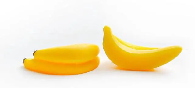 Alt view image 7 of 7 - 30Pcs Yellow Mini Plastic Artificial Bananas 1/12 Scale Dollhouse Accessories, Realistic Miniature Fruit Models for Fairy Garden Kitchen Decor and DIY Crafts