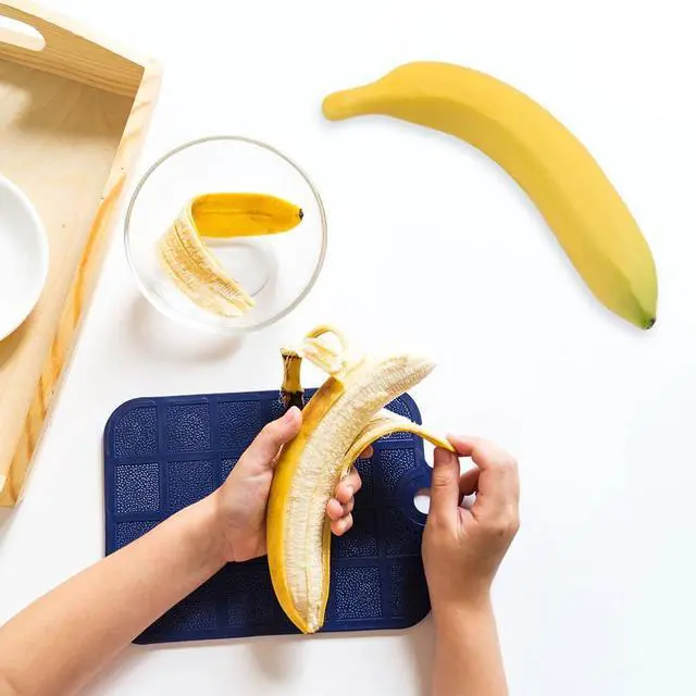 Alt view image 6 of 7 - EKDJKK Artificial Fake Fruit, Realistic Artificial Banana, Lifelike Plastic Foam Simulation Fruit Decorative, Fake Food Model, Display Photography Props for Kitchen, Wedding, Home Party Decor