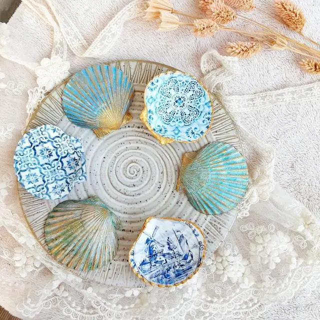 Alt view image 4 of 7 - SEAJIAYI 30 PCS Scallop Shells 2-3 Inch Natural White Sea Shells from Sea Beach for DIY Craft Home Décor(6-8 cm)