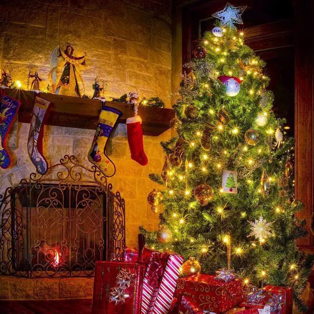Alt view image 6 of 6 - Shappy 147.6 ft Star Garland Wired Christmas Tinsel Garland for Tree