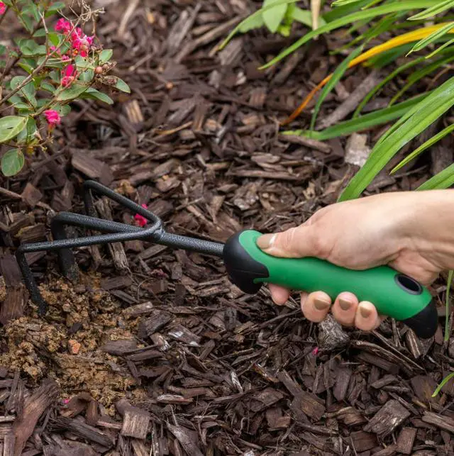 Alt view image 2 of 6 - Expert Gardener Steel Hand Cultivator