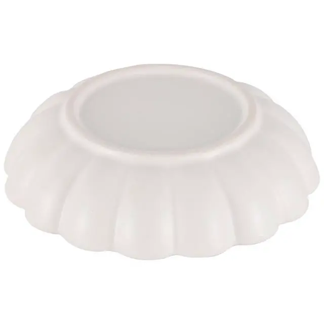 Alt view image 7 of 7 - Mainstays Scalloped White Decorative Tabletop Bowl