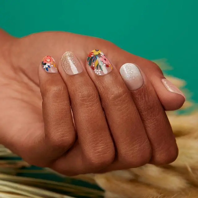 Alt view image 4 of 5 - Dashing Diva GLOSS Gel Nail Polish Strips, Wallflower Frenzy, Includes 32 Strips