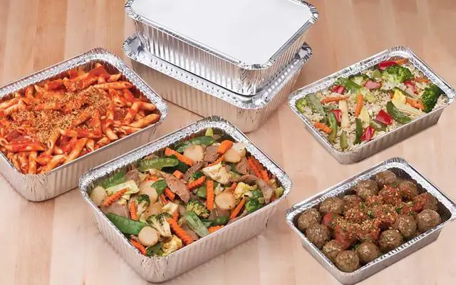 Alt view image 5 of 6 - Mainstays 9" x 6.5" Aluminum Pans with Folded Lids, 3 Count