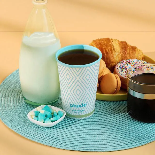 Alt view image 5 of 7 - Phade 16 oz Compostable Paper Hot Cups with Lids, 20 Count, Blue Diamond Design