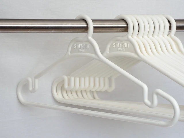 Alt view image 4 of 4 - Lynx Stay-Put Plastic Hangers 6-Pack, 1200W, White, for RVs, Campers, Boats & Home