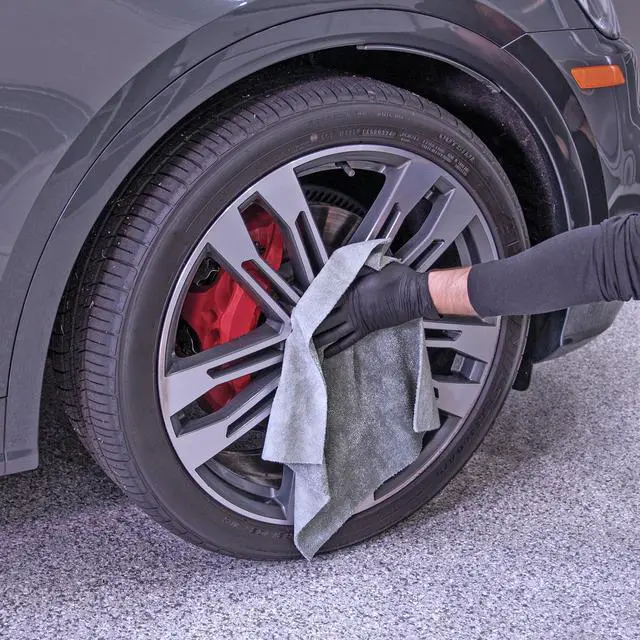 Alt view image 2 of 7 - Platinum Series Pro Spec Car Cleaners Wash, Dry, & Detail Towel, 3 Pack, Includes Storage Bag