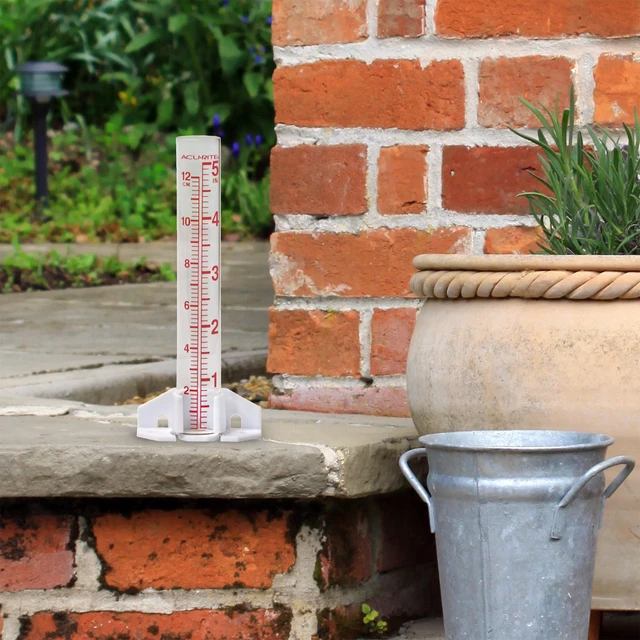 Alt view image 4 of 6 - AcuRite 5-inch Capacity Glass Rain Gauge - Clear