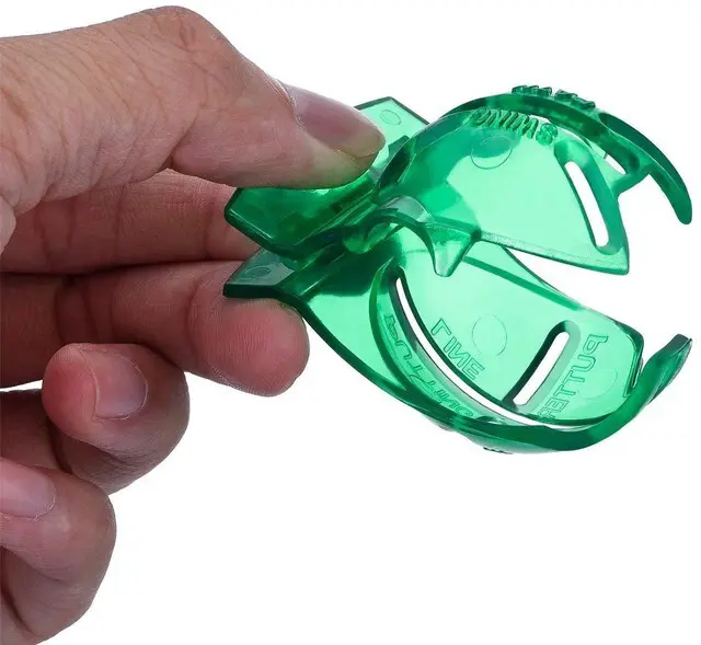 Alt view image 4 of 7 - 2 Pack Golf Ball Marker Line Liner Drawing Marking Alignment Putting Tool - Green and Black