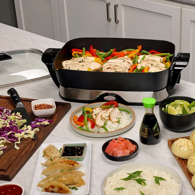 Alt view image 4 of 7 - 06857 16-Inch Electric Foldaway Skillet